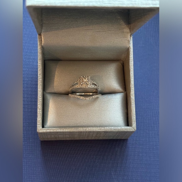 Peoples Jewellers Princess Diamond Double
Frame Set in Sterling Silver - Picture 6 of 11